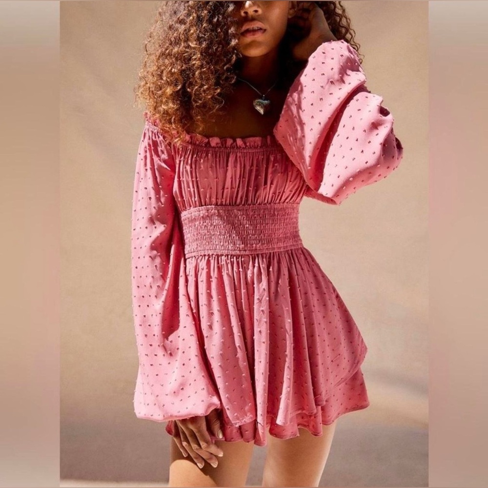 Urban Outfitters Clip Dot Smocked Long Sleeve Romper Mauve Pink Size Small